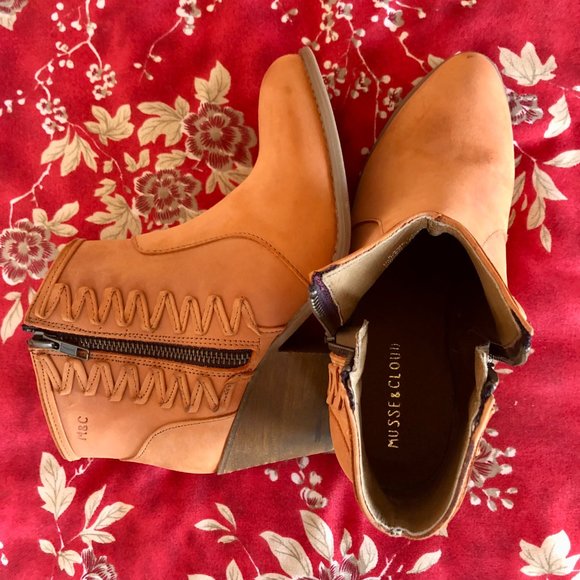 Musse & Cloud "Athya" 100% Leather Mustard Orange Western Ankle Boots - Size 6 - Picture 6 of 14